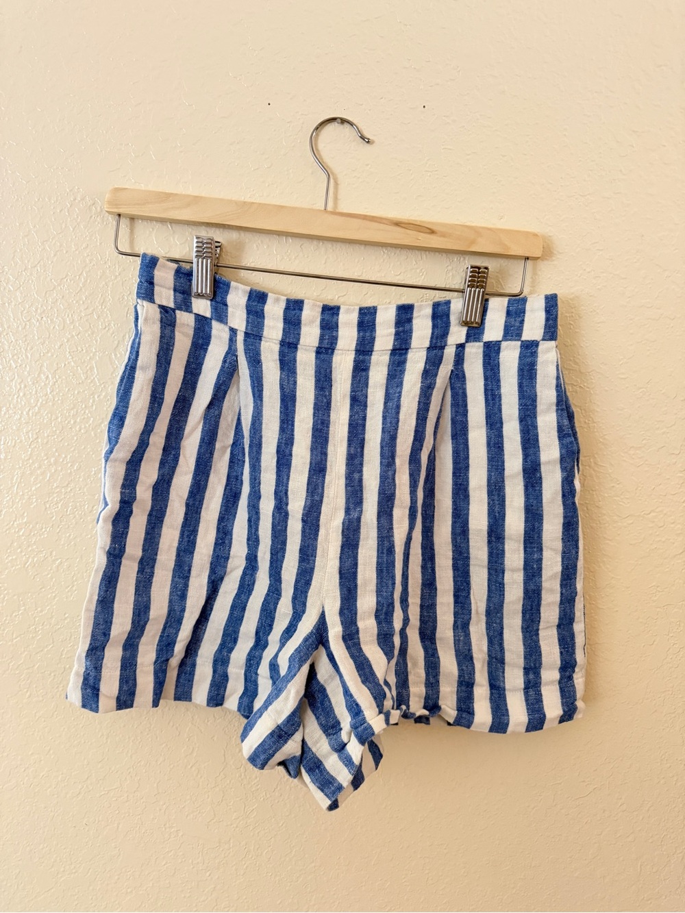 Boden Hampstead Striped Linen Shorts